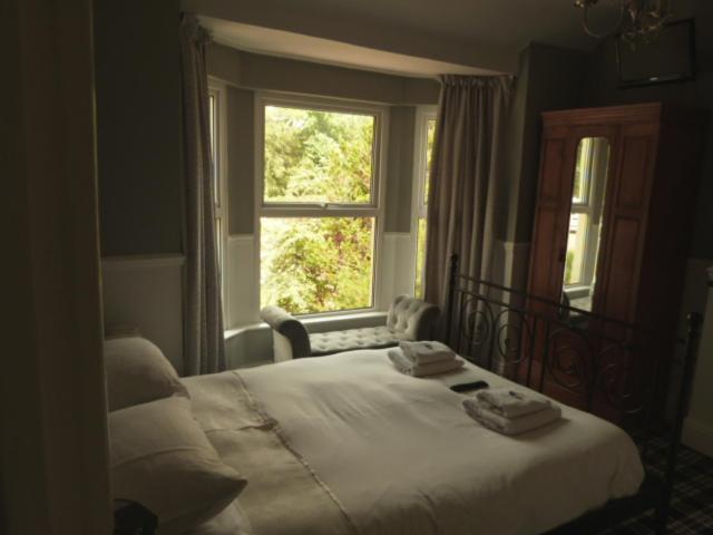 Twin Oaks Guest House Cadnam Ngoại thất bức ảnh