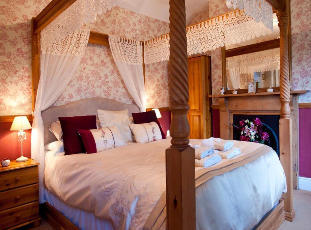 Twin Oaks Guest House Cadnam Ngoại thất bức ảnh